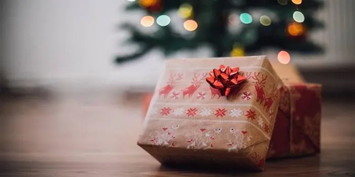 What’s the point of holiday gifts?